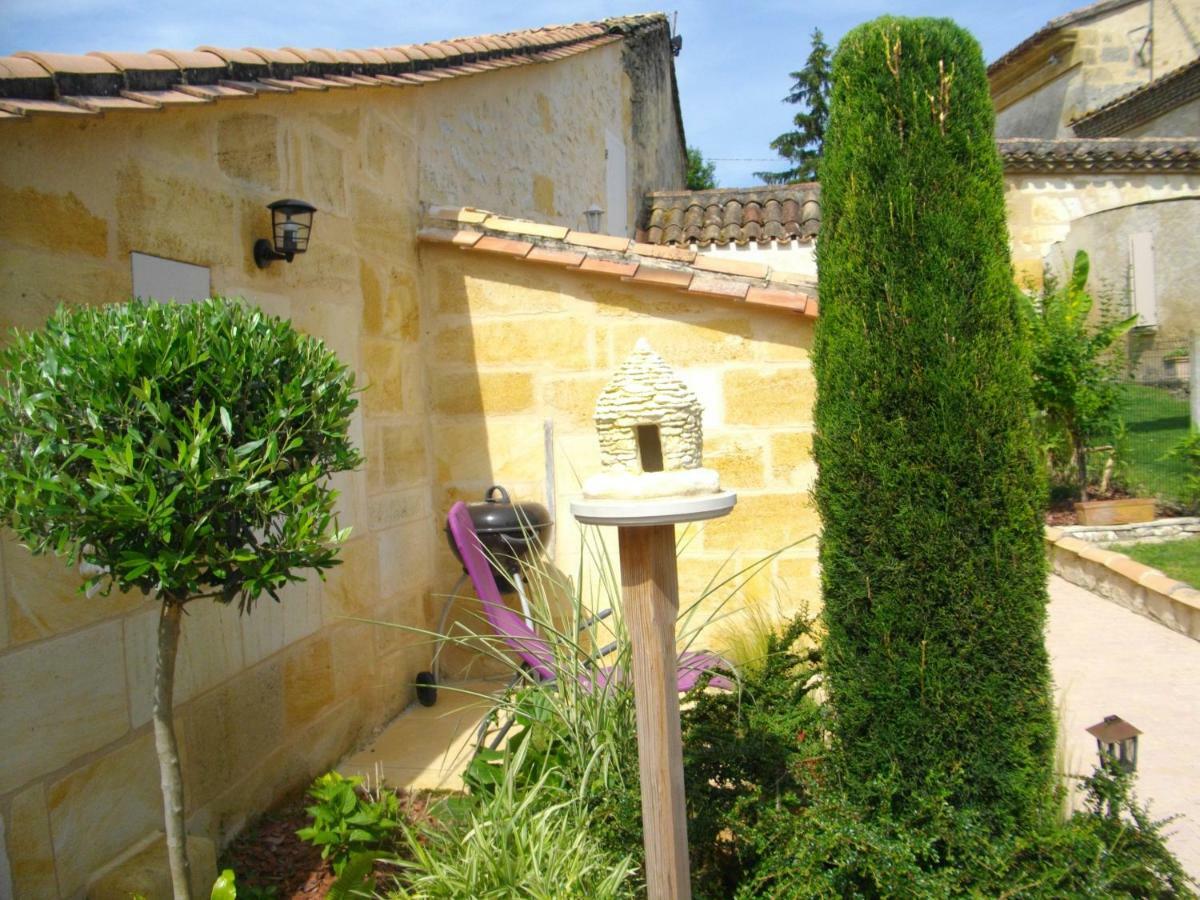 Gite Les Deux Meules Sainte-Colombe  Dış mekan fotoğraf
